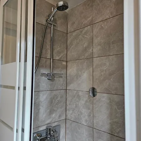 By Emmelia Group 아파트호텔