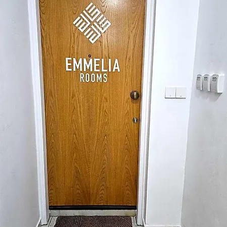 By Emmelia Group 아파트호텔